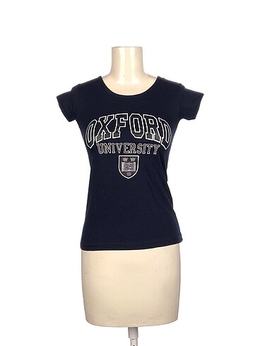 PreLoved T-shirt %70 İndirimli.