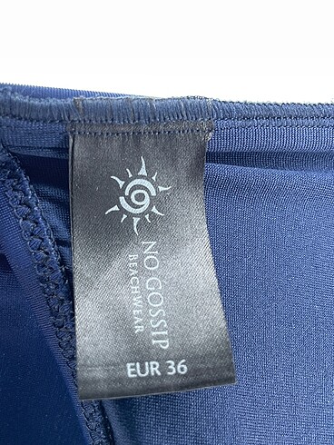 m Beden lacivert Renk PreLoved Bluz %70 İndirimli.