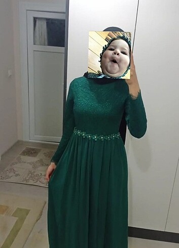 Zumrut yesıli abıye