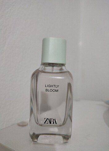 Zara lightly bloom kadın parfüm 