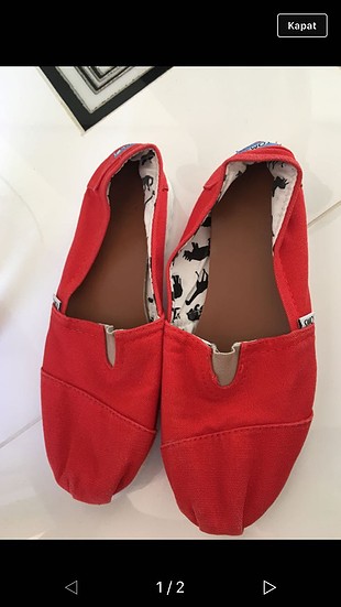 Kırmızı toms