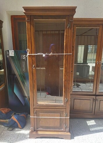 ŞIK SALON VİTRİNLERİ 