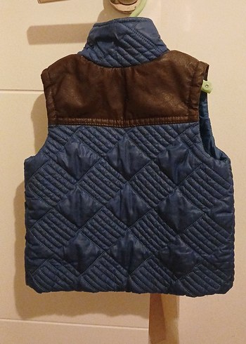 Kahverengi Nakışlı Erkek Çocuk Yeleği - Görsel 4