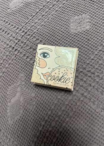 benefit cookie higlighter parlatıcı aydınlatıcı