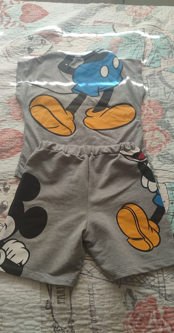 Gri Mickey Mouse Baskılı Kısa Kollu Erkek Pijama Takımı - Görsel 2