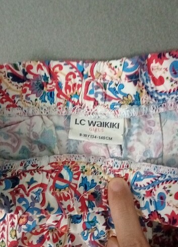 LC Waikiki Viskon pamuklu kumaş ceplidir