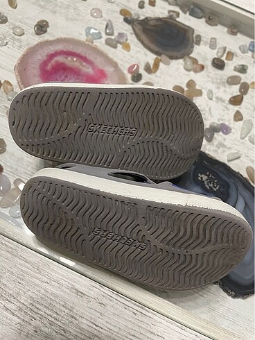 22 Beden Skechers sandalet