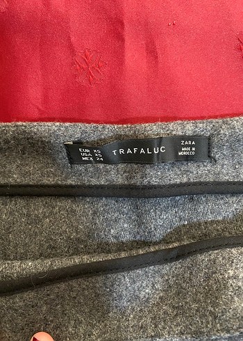 Zara Dantel Detaylı Gri triko Mini Etek - Görsel 2