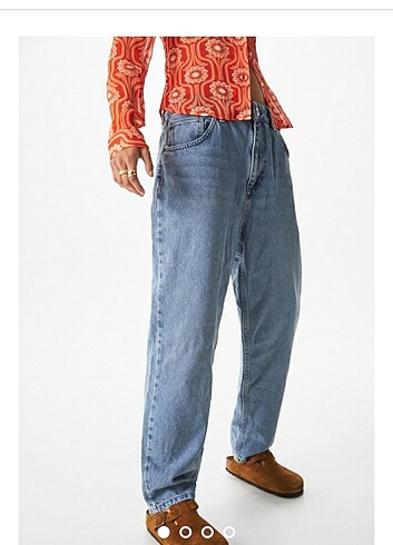 Urban outfitters vintage mom jean