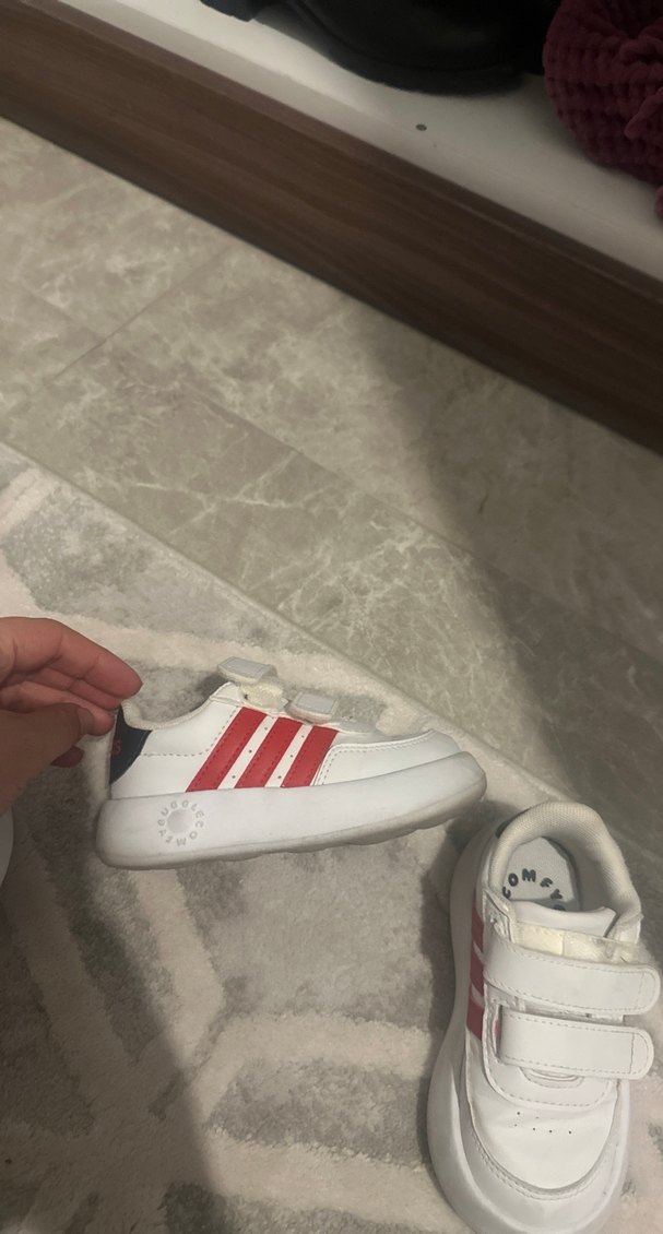 Kız Çocuk Beyaz Cırt Cırtlı Spor Ayakkabı - Görsel 2