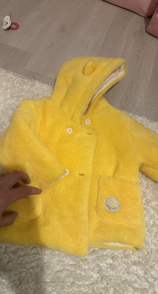 Sarı Erkek Çocuk Kapüşonlu Düğmeli Kaban - Görsel 2