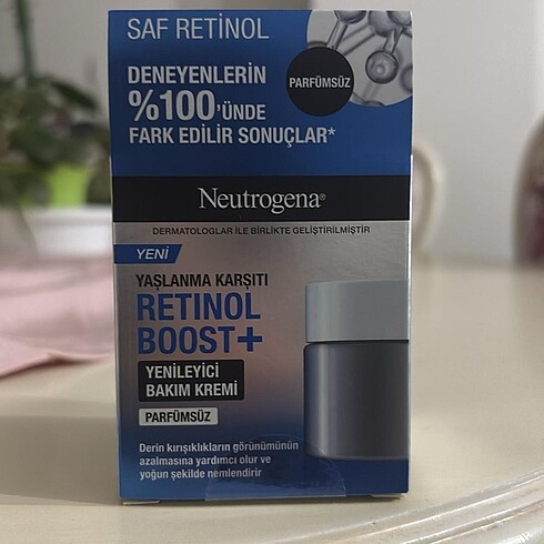 Neutrogena Retinol Boost+ Krem