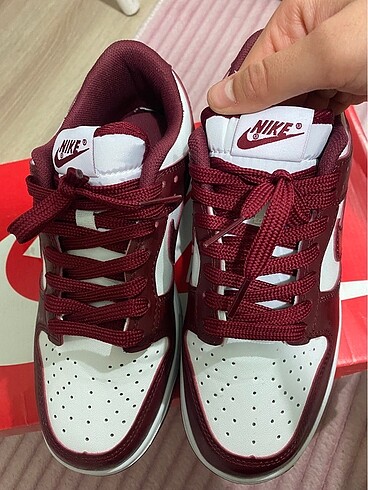 Nike Nike dunk low bordeux