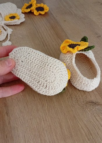 Çiçek Desenli Krem Rengi Bebek Seti - Görsel 8