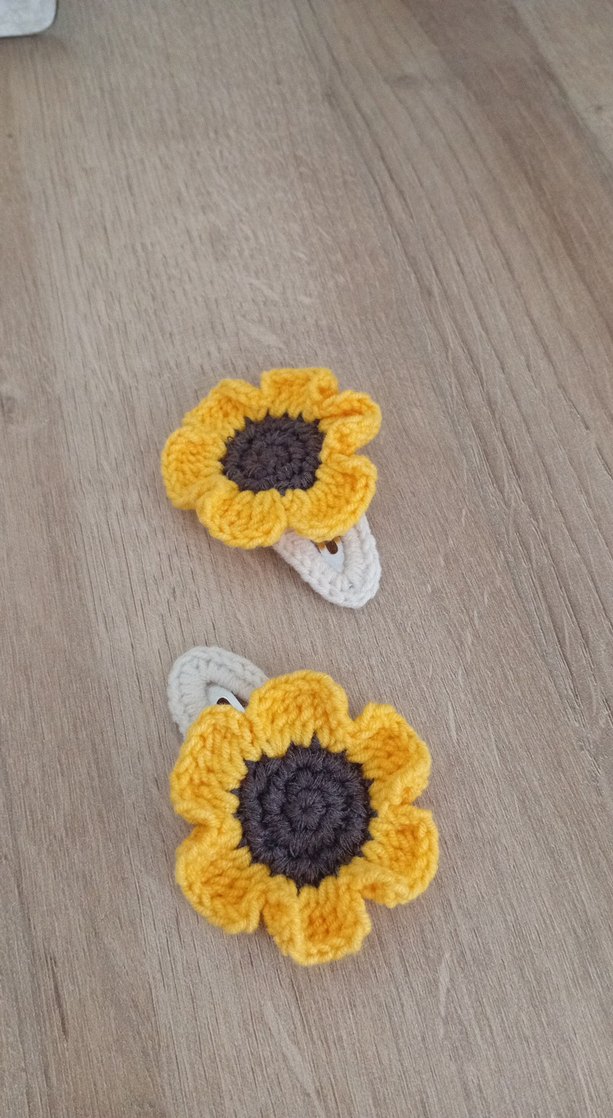 Çiçek Desenli Krem Rengi Bebek Seti - Görsel 4