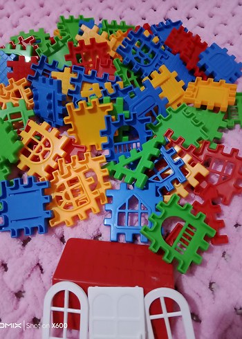 Fisher Price Renkli Lego Blokları ve Kapı Parçaları