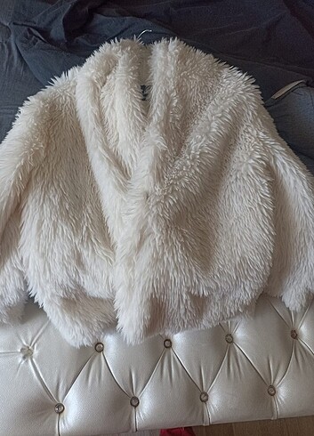Bershka peluş ceket  - Görsel 2