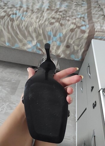 Mango strass bantlı topuklu ayakkabı - Görsel 6