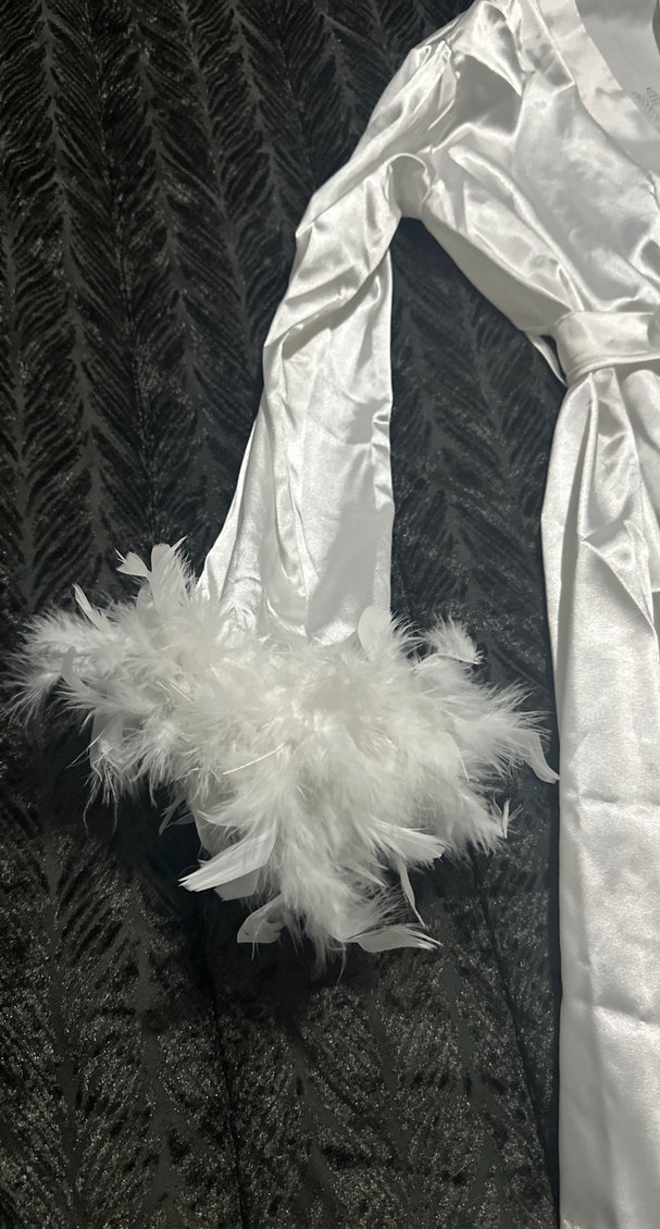 Beyaz Parlak Kadın Sabahlık hiç kullanılmadı - Görsel 2