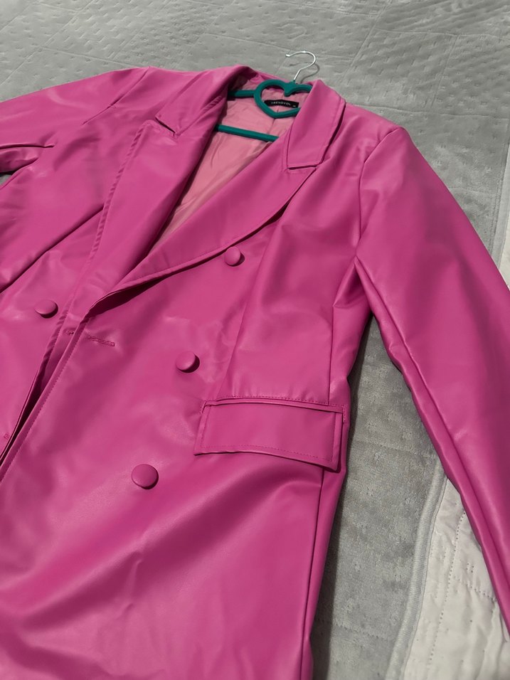 Düğmeli Pembe Deri Kadın Blazer hiç kullanılmadı - Görsel 3