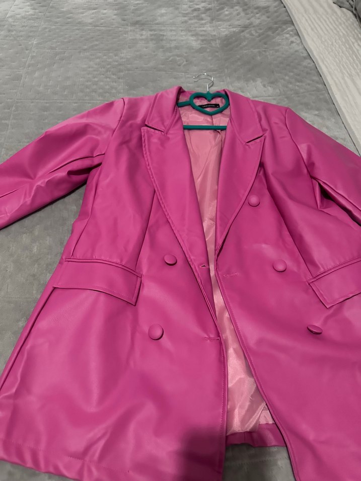 Düğmeli Pembe Deri Kadın Blazer hiç kullanılmadı - Görsel 2