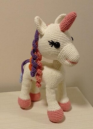 Amigurumi unicorn