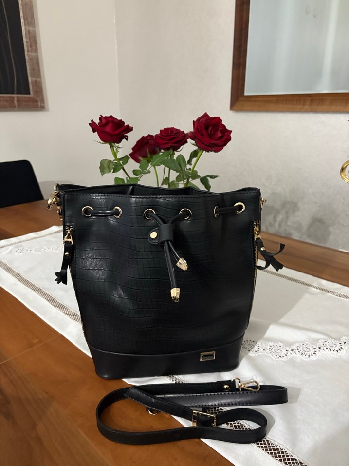 Krokodil Desenli Siyah Deri Kadın Çanta - Görsel 4