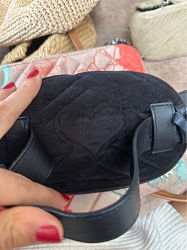  Beden siyah Renk Gucci bel cantası