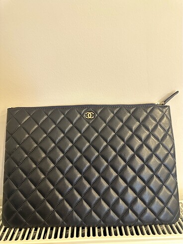 Chanel clucth