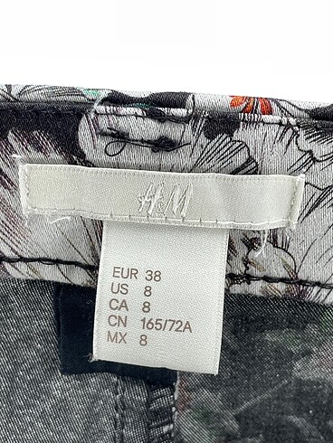 38 Beden gri Renk H&M Kumaş Pantolon %70 İndirimli.