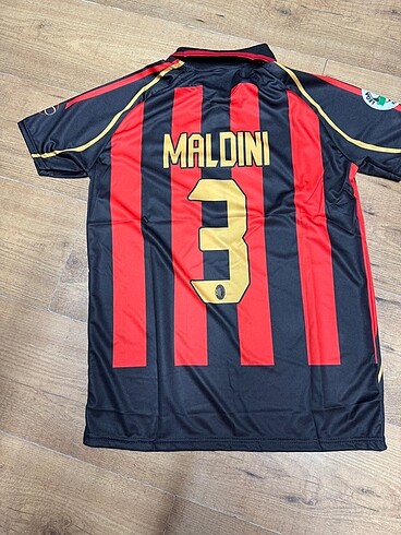 EFSANE MİLANDAN MALDİNİ