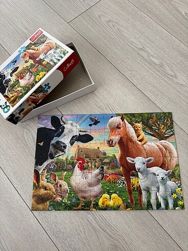 Trefl puzzle