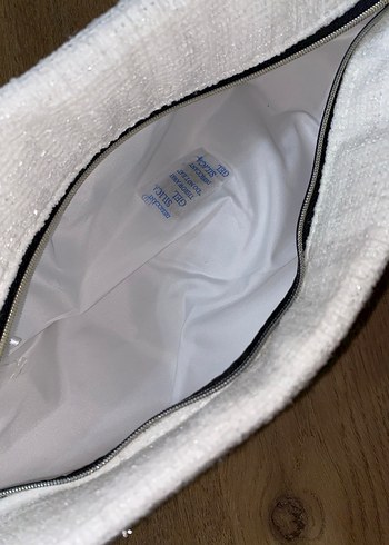 Kérastase Siyah Mum ve Kumaş Kılıf - Görsel 4