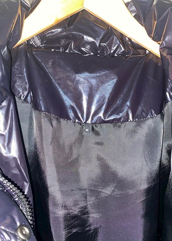 Siyah Düğmeli Kadın Kışlık Mont - Görsel 3