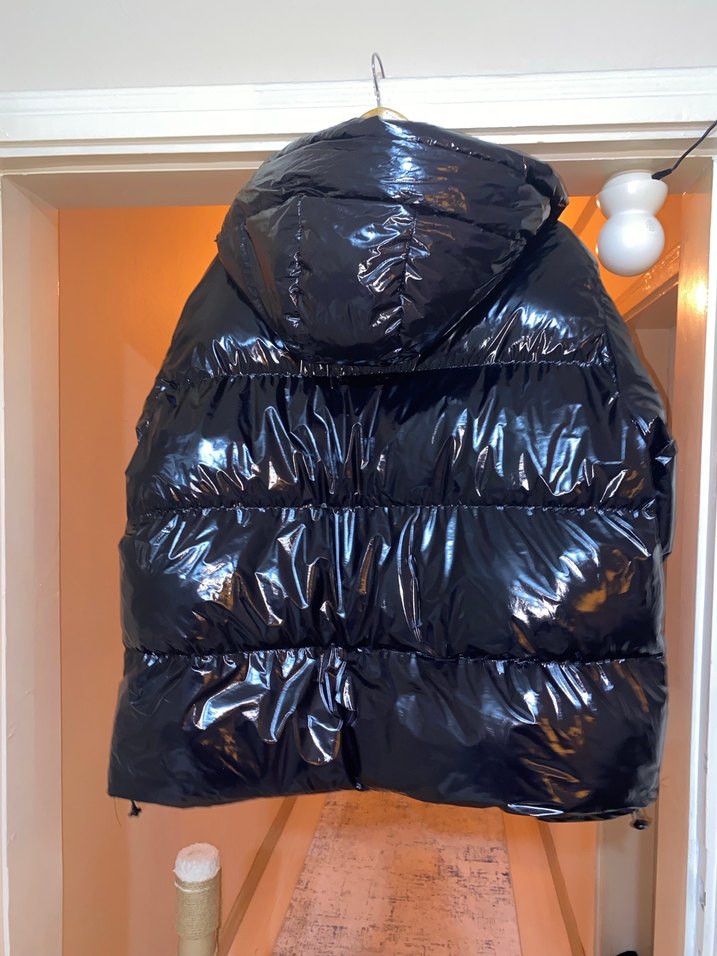 Siyah Düğmeli Kadın Kışlık Mont - Görsel 4