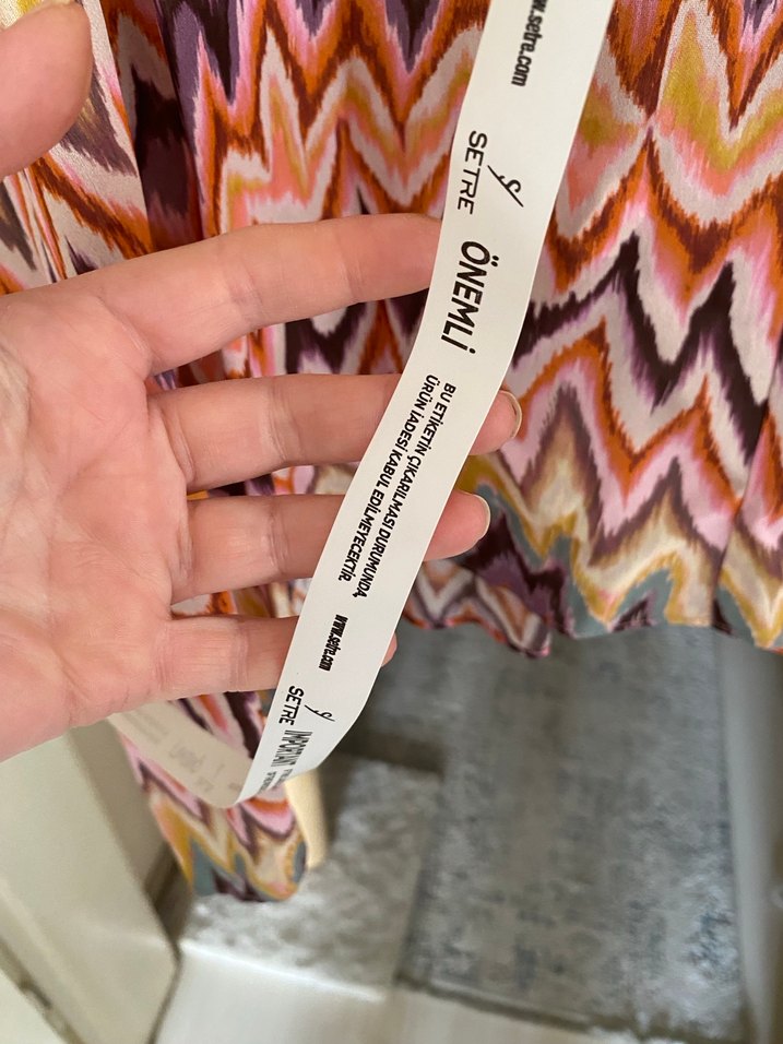 Bohem V Yaka Pilili Bağlama Desenli Kadın Bluz - Görsel 5