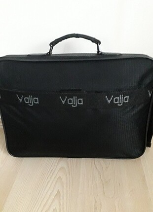Laptop çantası valja markasi