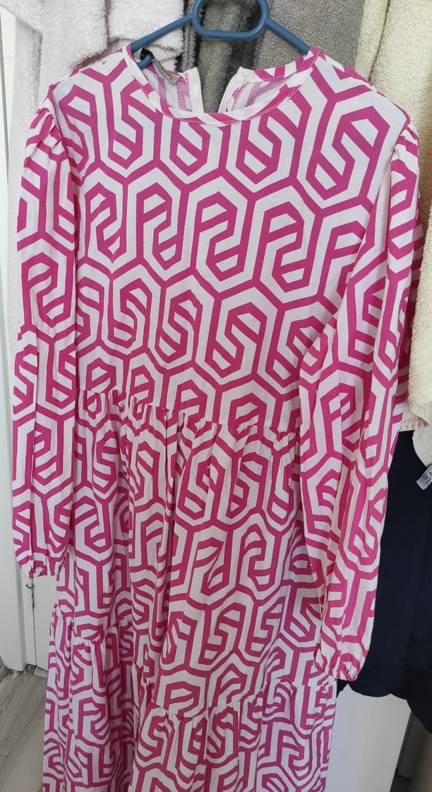 Pembe Desenli Uzun Kadın Elbise - Görsel 2