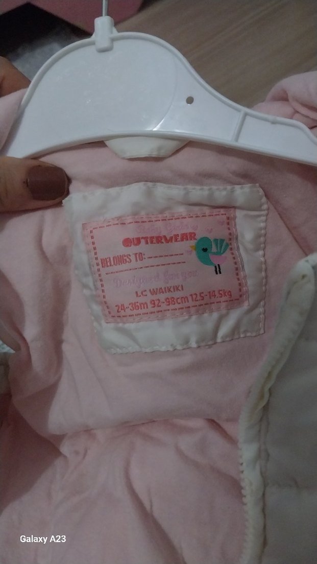 Kız Çocuk Beyaz Kapüşonlu Yelek - Görsel 5