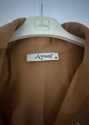 Uzun Kollu, Düğmeli, Nakışlı Bej Kadın Gömlek - Görsel 2