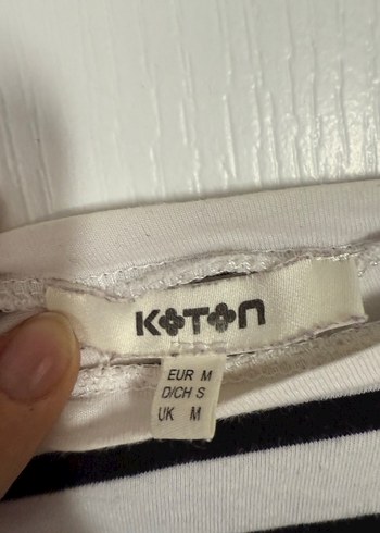 Kadın Gri Beyaz Çizgili Kısa Kollu Tişört - Görsel 2