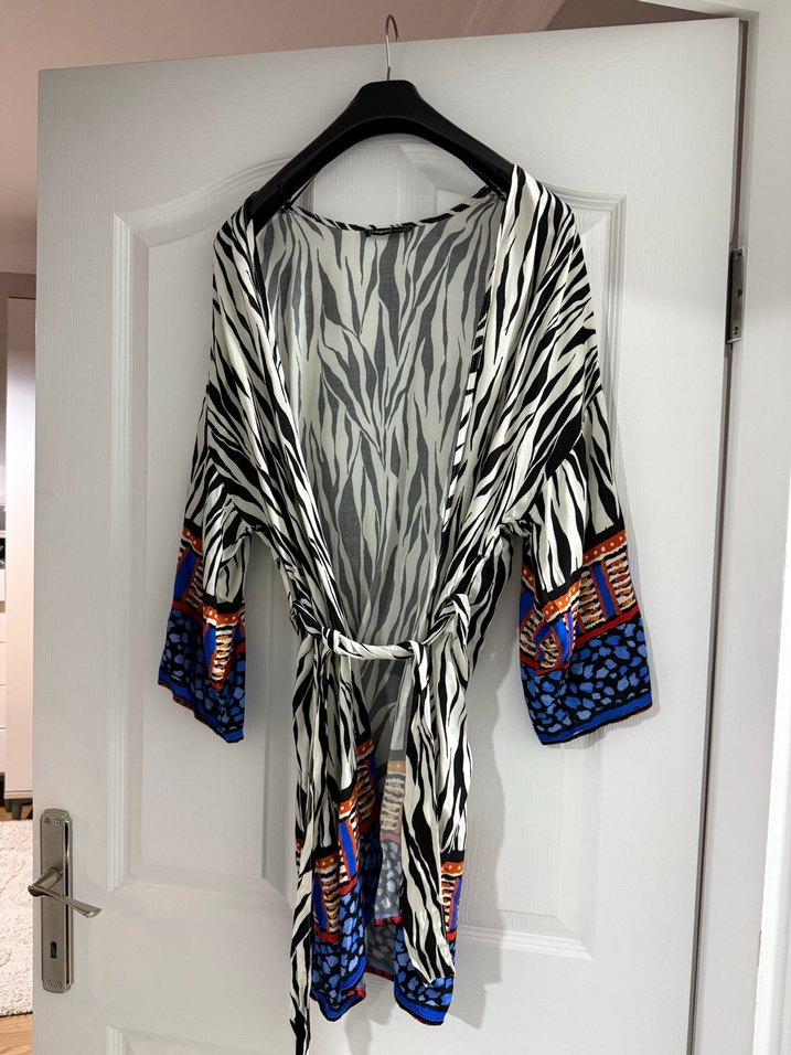 Bohem Zebra Desenli Uzun Kollu Kadın Kimono - Görsel 2