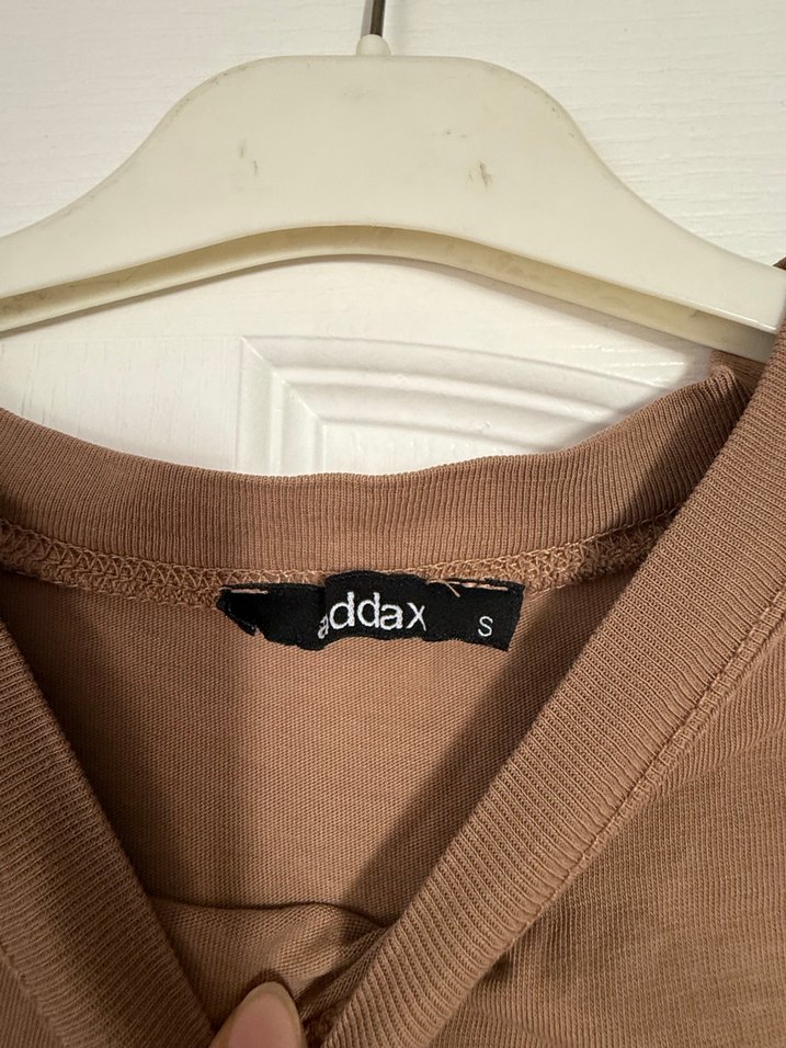 Kahverengi Bronx Baskılı Kadın Tişört - Görsel 2