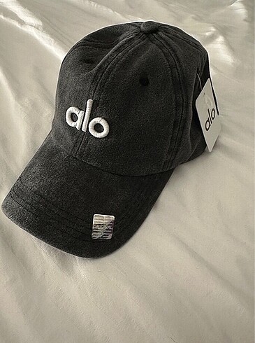 Alo yoga off - duty cap