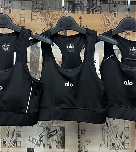 Alo yoga büstiyer