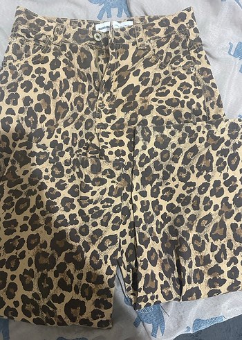Leopar Desenli Kadın Midi Kumaş Pantolon - Görsel 3