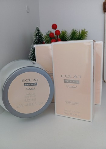 Oriflame Oriflame Eclat Femme Weekend Kadın Parfümü 50ml