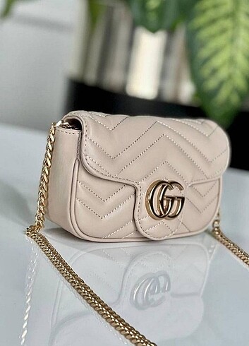 Birinci kalite gucci