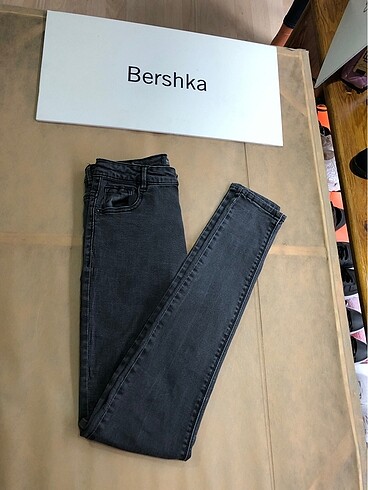 Bershka 38 beden kot pantolon