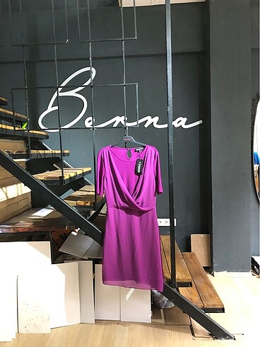 m Beden çeşitli Renk M beden etiketli elbise